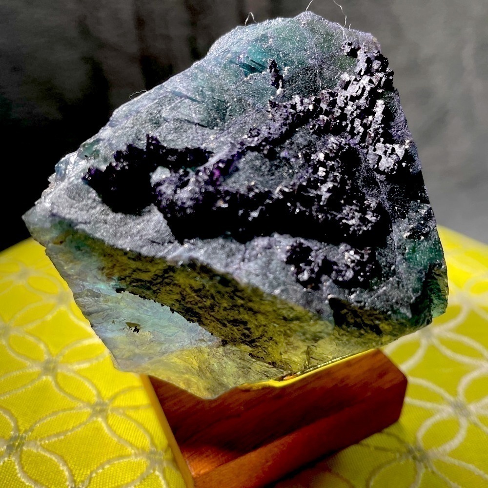 THICK “CHUNK” Of blue and purple fluorite 4”x3”x3” - Crystal blue-purple sugar